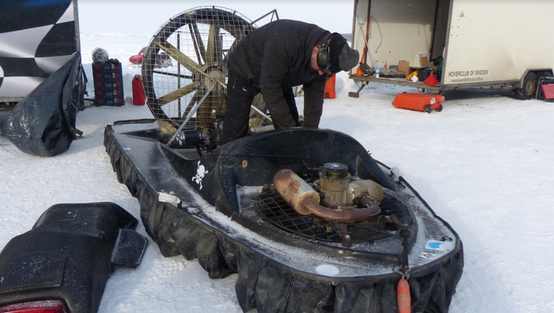 Illustration for article titled Sweden's 'Speed Weekend On Ice' Is Where Sanity Goes To Die And Axles Go To Break
